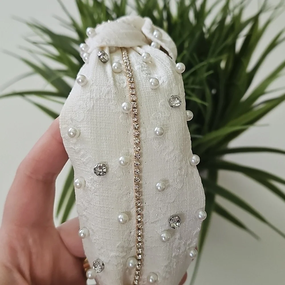 NWOT Top Knot Elegant Cream Pearl Bridal Headband